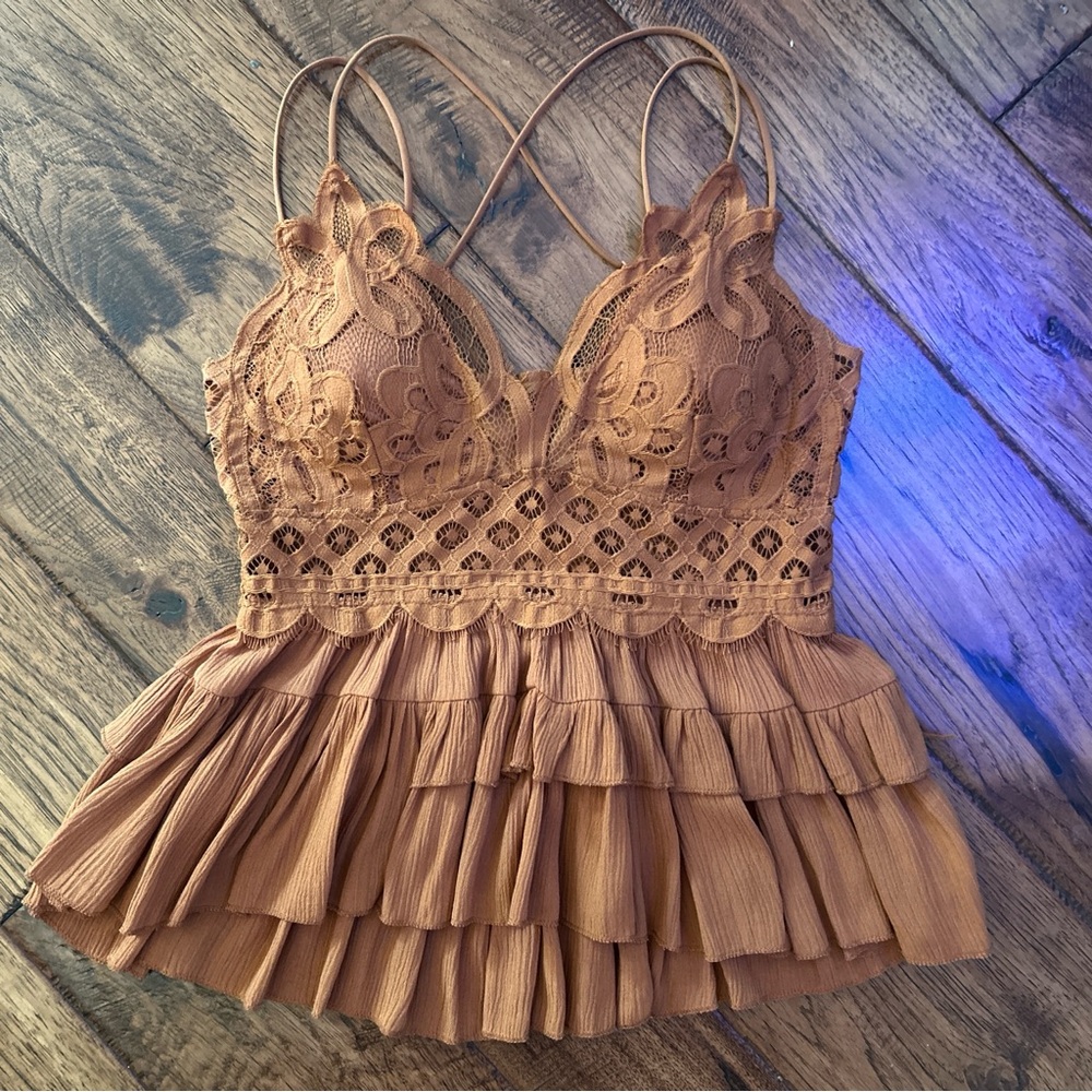 Burnt Orange Lace Ruffled Top Small 🌻